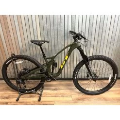 GT Force Carbon Pro Military Green Small 2022 Floor Model