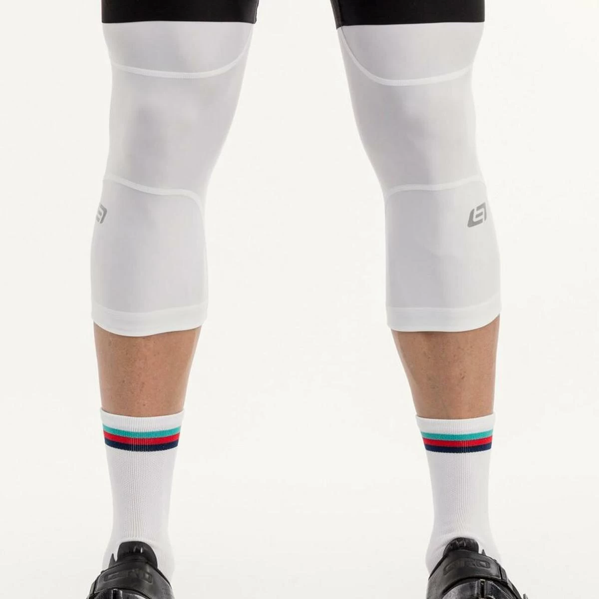 Bellwether Sol-Air UV Knee Sleeves 5 Bellwether Sol-Air UV Knee Sleeves - Image 3