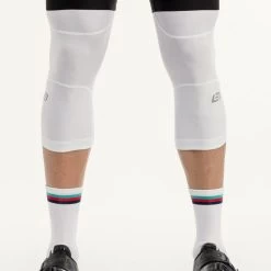 Bellwether Sol-Air UV Knee Sleeves 9 Bellwether Sol-Air UV Knee Sleeves -Cycling Equipment Store c292beb112c78207c2b48901bed637c5bb352719f1730becd7cf1c32702019f4 69071.1685192815