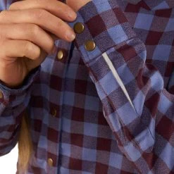 Club Ride Liv'n Women's Cycling Flannel -Cycling Equipment Store db17be2ef52f53722d5514e90358aa14887c1a88212081dde8d04c15162a031f 09921.1683933267